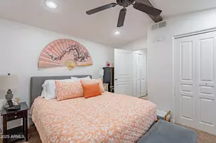 15606 S Gilbert Rd, Chandler, AZ 85225 - Photo 14