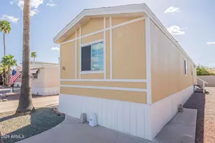 15606 S Gilbert Rd, Chandler, AZ 85225 - Photo 1