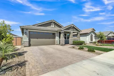 15236 W Portland Street, Goodyear, AZ 85338 - Photo 2