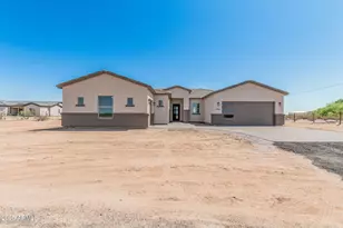 22352 W Daley Ln, Surprise, AZ 85387 - Photo 2