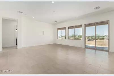 22352 W Daley Lane, Surprise, AZ 85387 - Photo 8