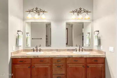 2335 E Allen Street, Phoenix, AZ 85042 - Photo 30