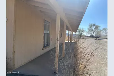 11910 E Iron King Road, Dewey, AZ 86327 - Photo 6