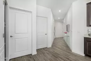 2511 W Queen Creek Rd, Chandler, AZ 85248 - Photo 20