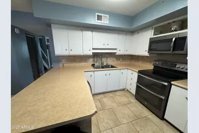 5363 N Black Canyon Highway, Phoenix, AZ 85015 - Photo 12