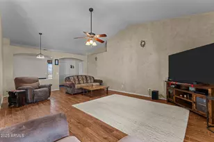 21436 W Caravaggio Ln, Wittmann, AZ 85361 - Photo 6