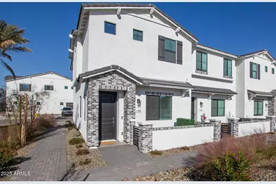 669 E Scenic Street, Apache Junction, AZ 85119 - Photo 2