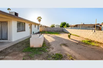 8414 W Monterosa Street, Phoenix, AZ 85037 - Photo 2