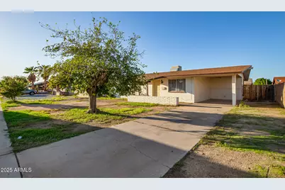 8414 W Monterosa Street, Phoenix, AZ 85037 - Photo 4