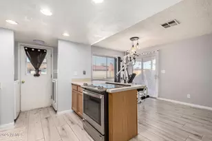 8414 W Monterosa St, Phoenix, AZ 85037 - Photo 10