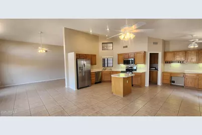 3928 N 151st Avenue, Goodyear, AZ 85395 - Photo 12