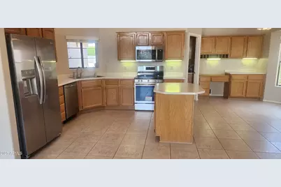 3928 N 151st Avenue, Goodyear, AZ 85395 - Photo 10