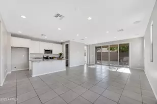 8944 N 180th Dr, Waddell, AZ 85355 - Photo 4