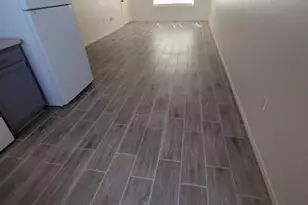 9978 W Century Dr, Arizona City, AZ 85123 - Photo 4