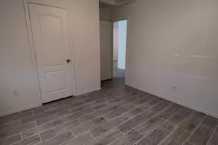 9978 W Century Dr, Arizona City, AZ 85123 - Photo 8