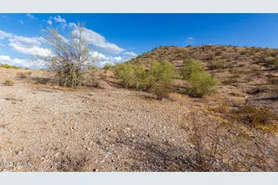 17725 W Estes Way, Goodyear, AZ 85338 - Photo 16