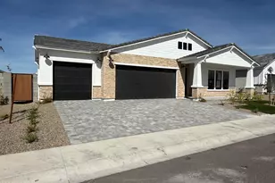 6452 E Omega Cir, Mesa, AZ 85215 - Photo 4