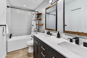 8707 E Clarendon Ave, Scottsdale, AZ 85251 - Photo 22