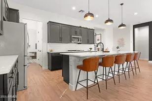 141 S 156th Dr, Goodyear, AZ 85338 - Photo 8