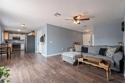 803 W Hess Avenue, Coolidge, AZ 85128 - Photo 10