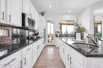 3335 W Carriage Drive, Phoenix, AZ 85086 - Photo 16