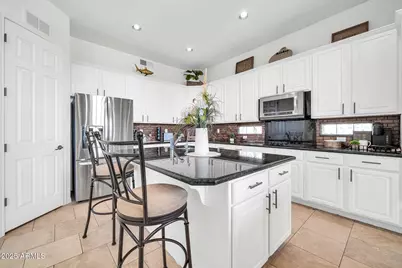 3335 W Carriage Drive, Phoenix, AZ 85086 - Photo 14