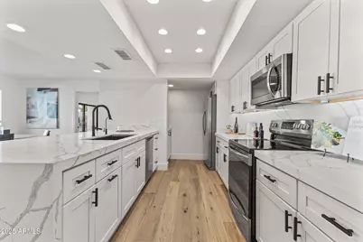 2425 E Oregon Avenue, Phoenix, AZ 85016 - Photo 14