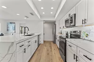 2425 E Oregon Ave, Phoenix, AZ 85016 - Photo 14