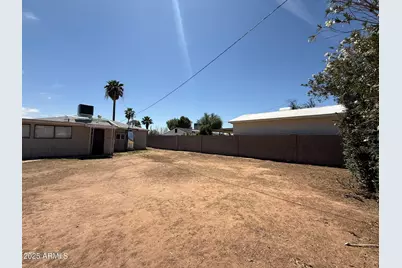 1840 E Clarendon Avenue, Phoenix, AZ 85016 - Photo 44
