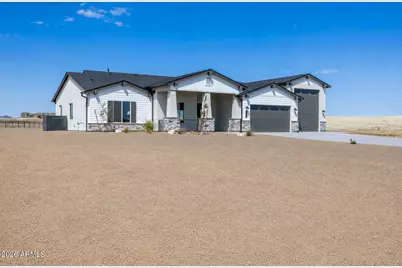 7988 N Copperfield Parkway, Prescott Valley, AZ 86315 - Photo 2