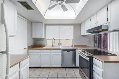 18225 N 45th Avenue, Glendale, AZ 85308 - Photo 6