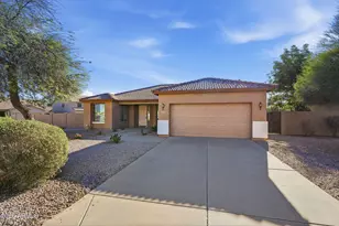 6959 S Wilson Dr, Chandler, AZ 85249 - Photo 2