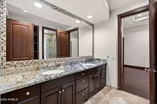 13811 S Canyon Dr, Phoenix, AZ 85048 - Photo 44