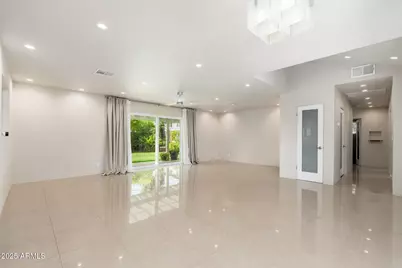 2219 W Catalina Drive, Phoenix, AZ 85015 - Photo 10