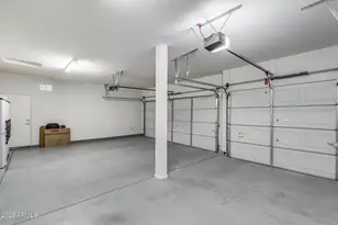 10456 W Los Gatos Dr, Peoria, AZ 85383 - Photo 32