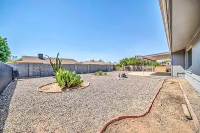 10739 W Saratoga Circle, Sun City, AZ 85351 - Photo 50