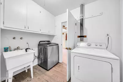 10739 W Saratoga Circle, Sun City, AZ 85351 - Photo 26