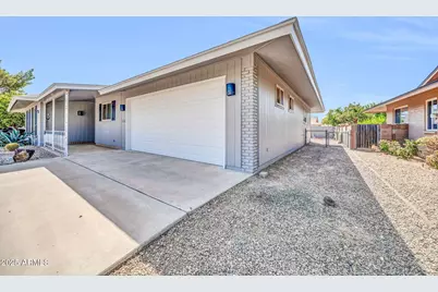 10739 W Saratoga Circle, Sun City, AZ 85351 - Photo 40