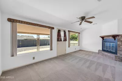 10739 W Saratoga Circle, Sun City, AZ 85351 - Photo 8