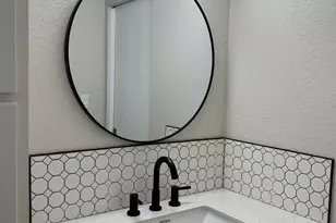 2416 W Augusta Ave, Phoenix, AZ 85021 - Photo 10