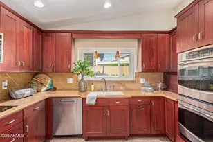 506 W Sandra Ter, Phoenix, AZ 85023 - Photo 12