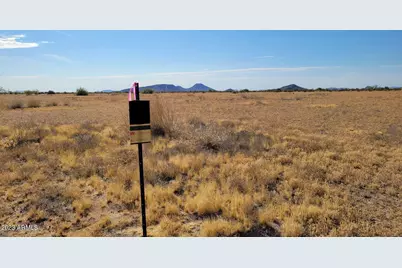 529Xx W Carver Road #-, Tonopah, AZ 85354 - Photo 4