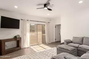 11333 N 92nd St, Scottsdale, AZ 85260 - Photo 4