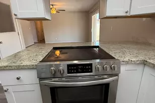 8115 N 56th Ave, Glendale, AZ 85302 - Photo 10