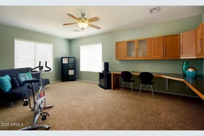 239 W Desert Avenue, Gilbert, AZ 85233 - Photo 16