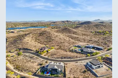 17837 W Estes Way, Goodyear, AZ 85338 - Photo 8