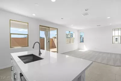 25161 N 165th Lane, Surprise, AZ 85387 - Photo 6