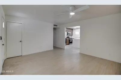 4870 W Almeria Road, Phoenix, AZ 85035 - Photo 10