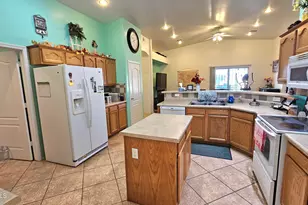 14946 S Avalon Rd, Arizona City, AZ 85123 - Photo 8