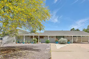 9851 North 28th Way, Phoenix, AZ 85028 - Photo 1